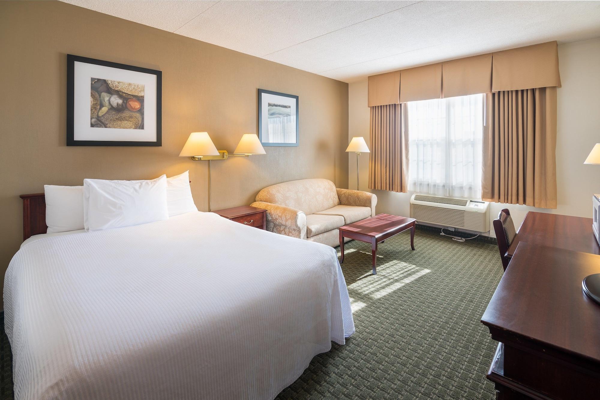 Ramada By Wyndham Thunder Bay Airlane Hotel Экстерьер фото