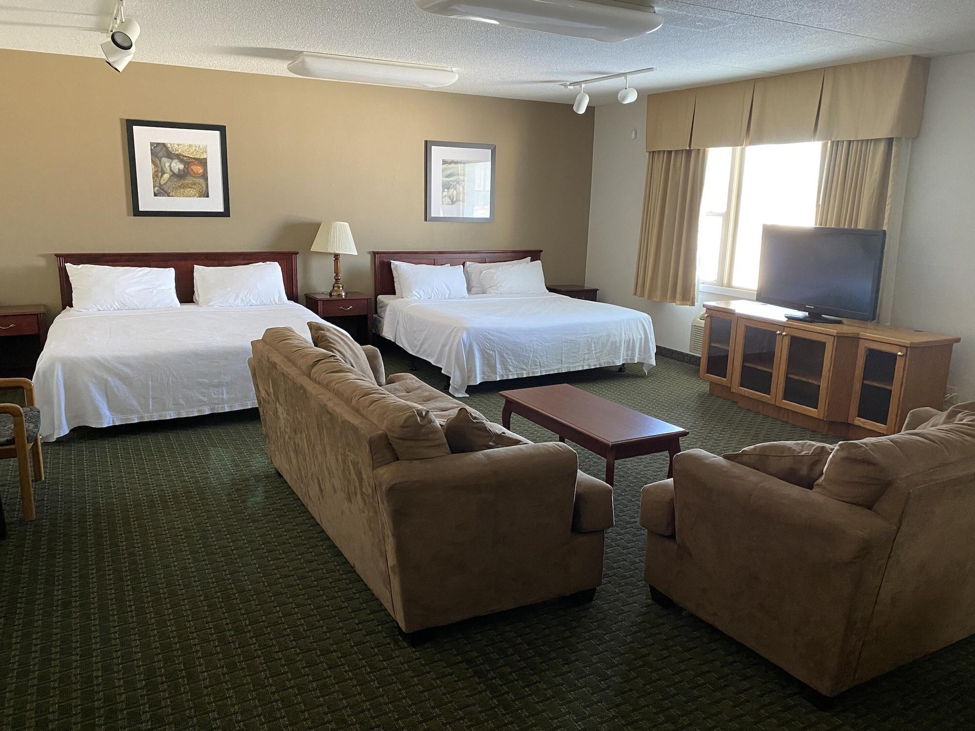 Ramada By Wyndham Thunder Bay Airlane Hotel Экстерьер фото